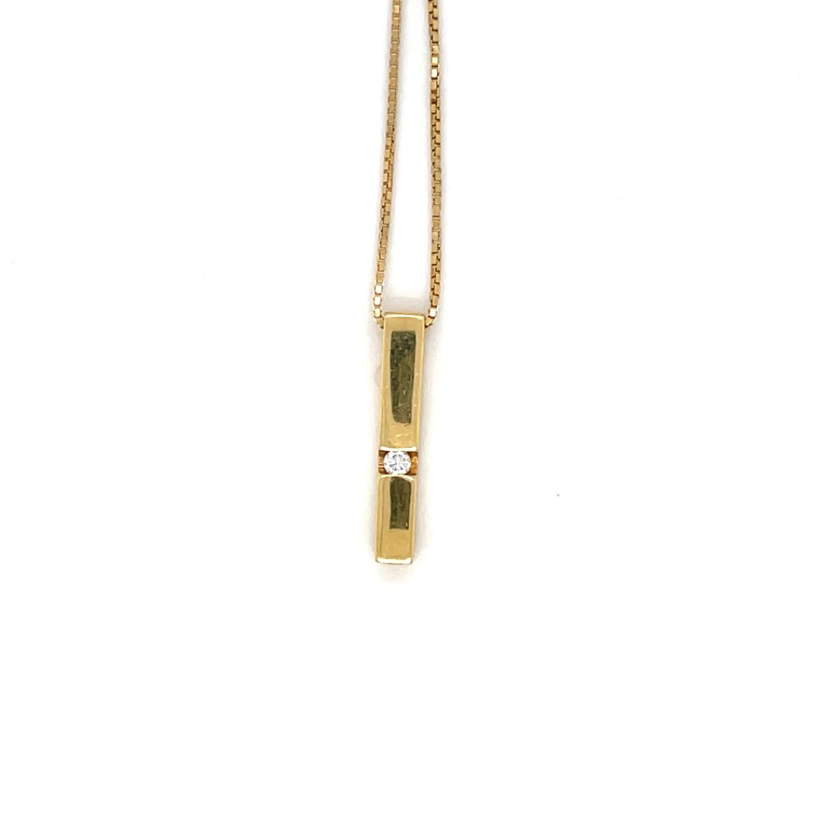 18ct Yellow Gold Diamond Bar Pendant