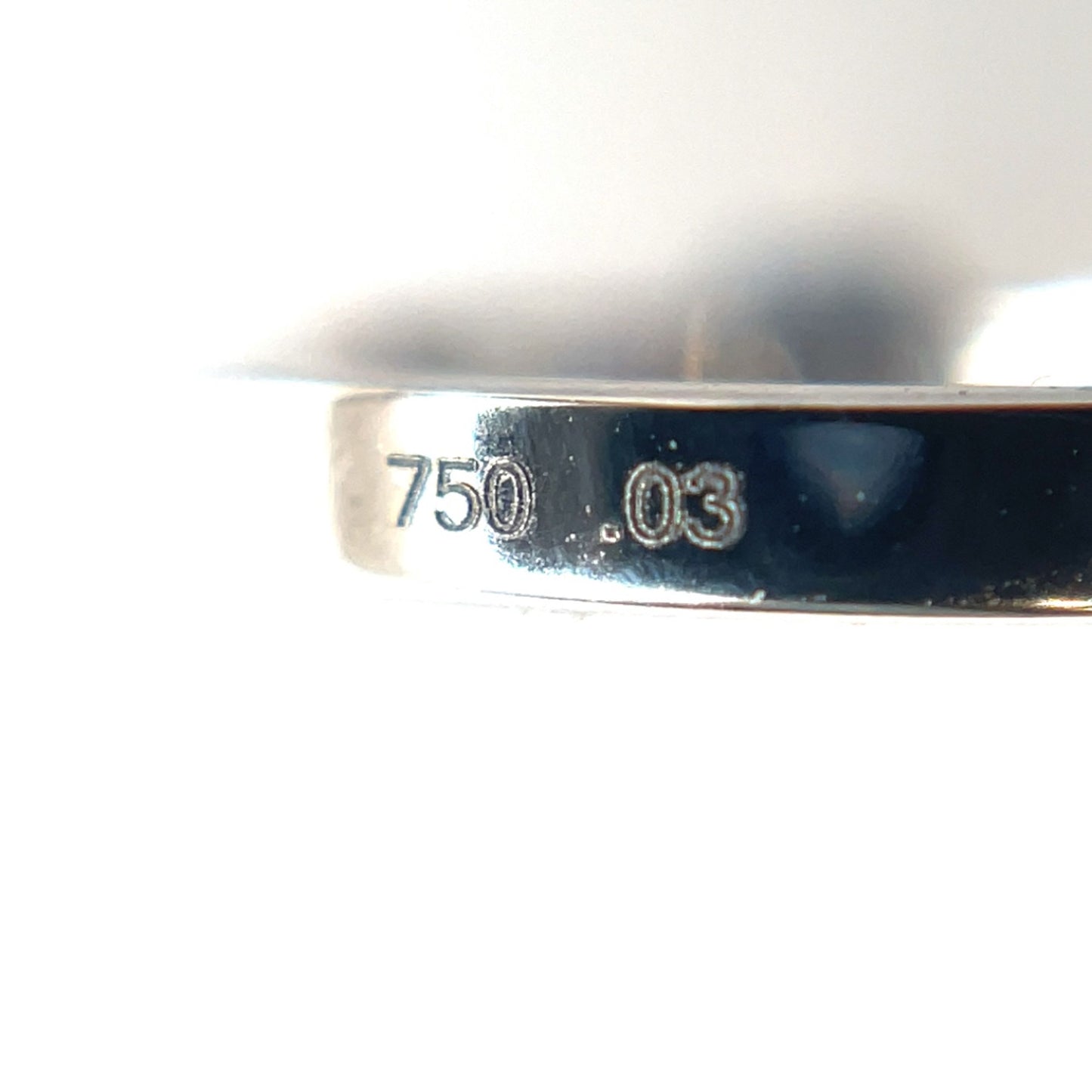 18ct WG Sapp/Dia D0.07ct ER