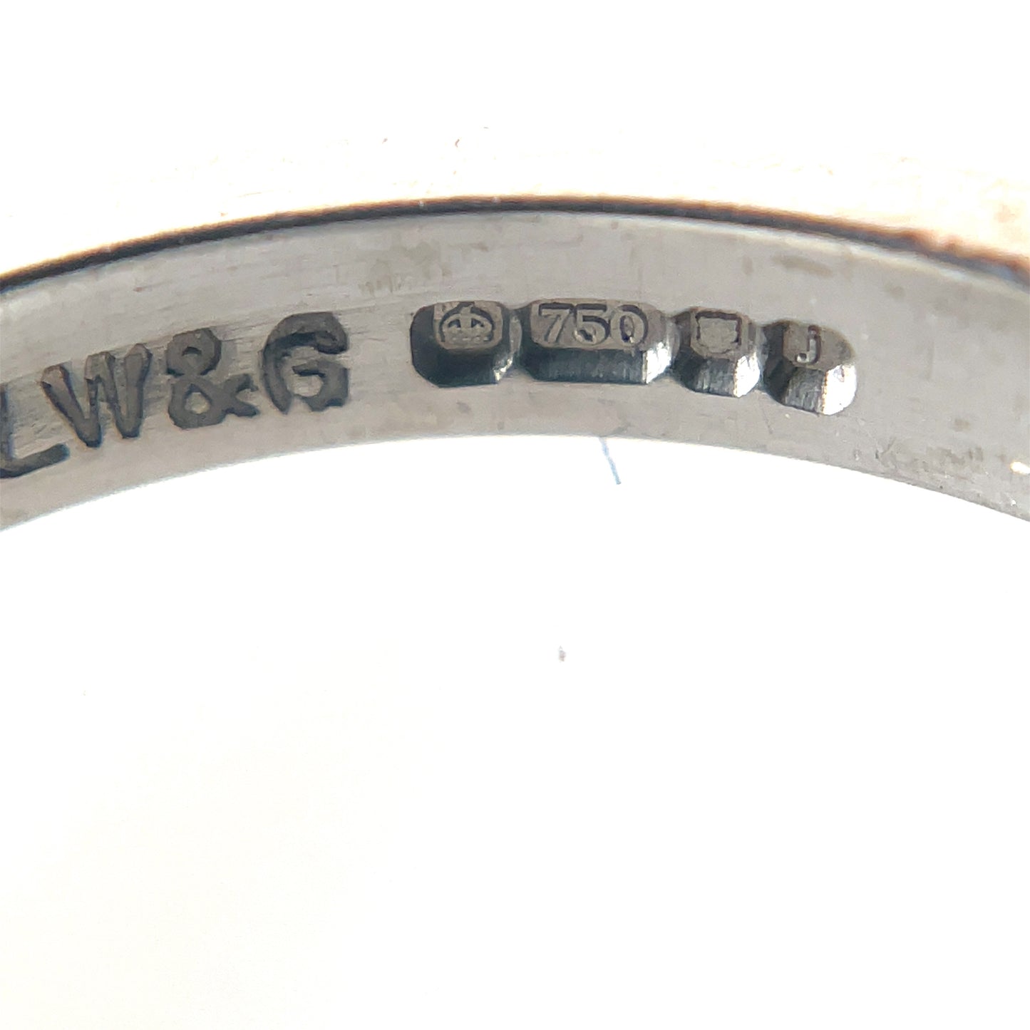 18ct White Gold Loaf Wedding Band
