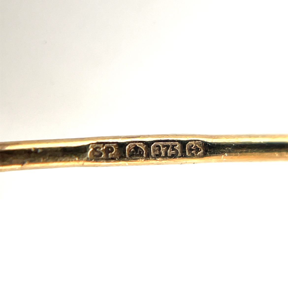 9ct Yellow Gold Wishbone Stud Earrings