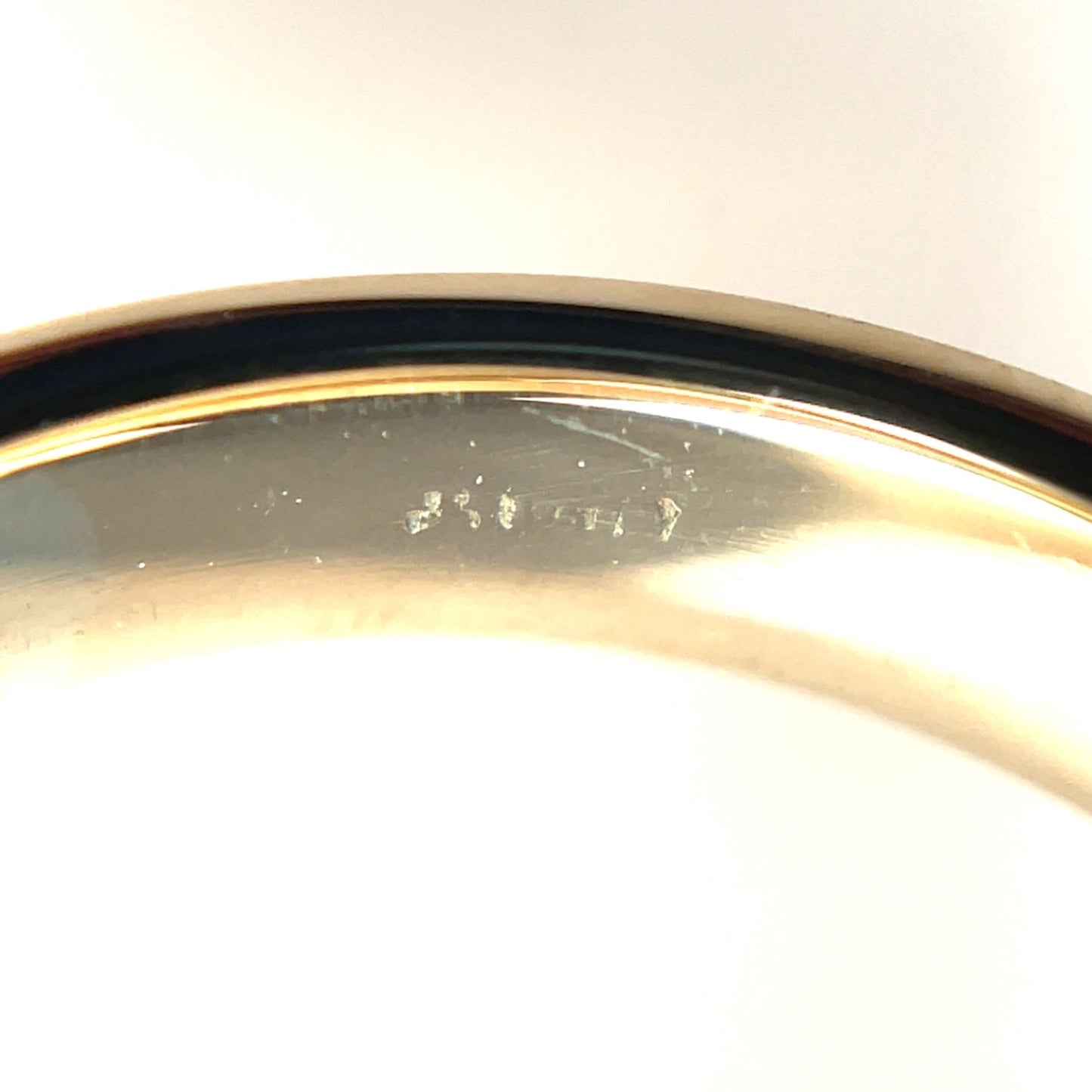 9ct Yellow Gold Oxford Oval Signet Ring (11x9mm)