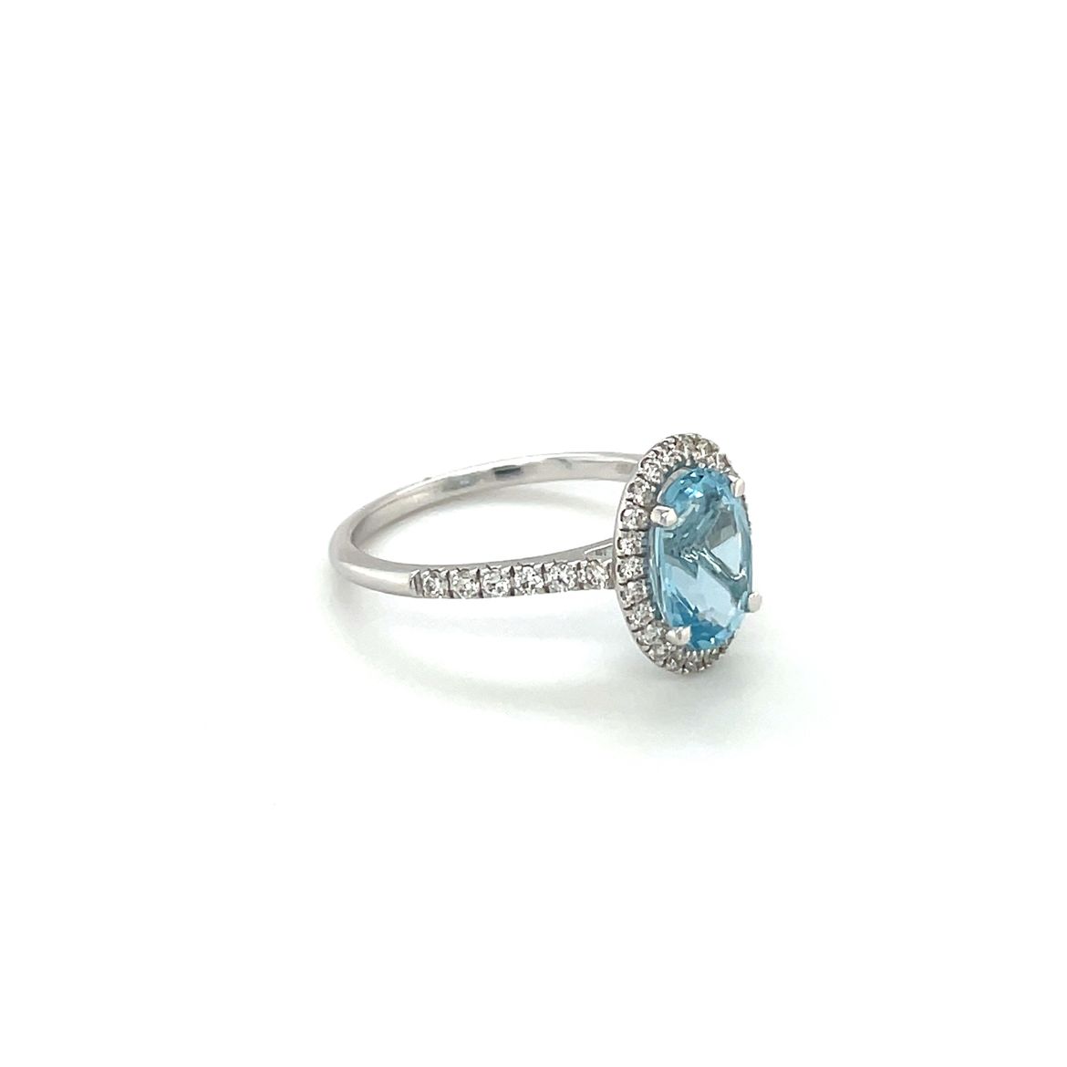 18ct White Gold Aquamarine & Diamond Cluster Ring