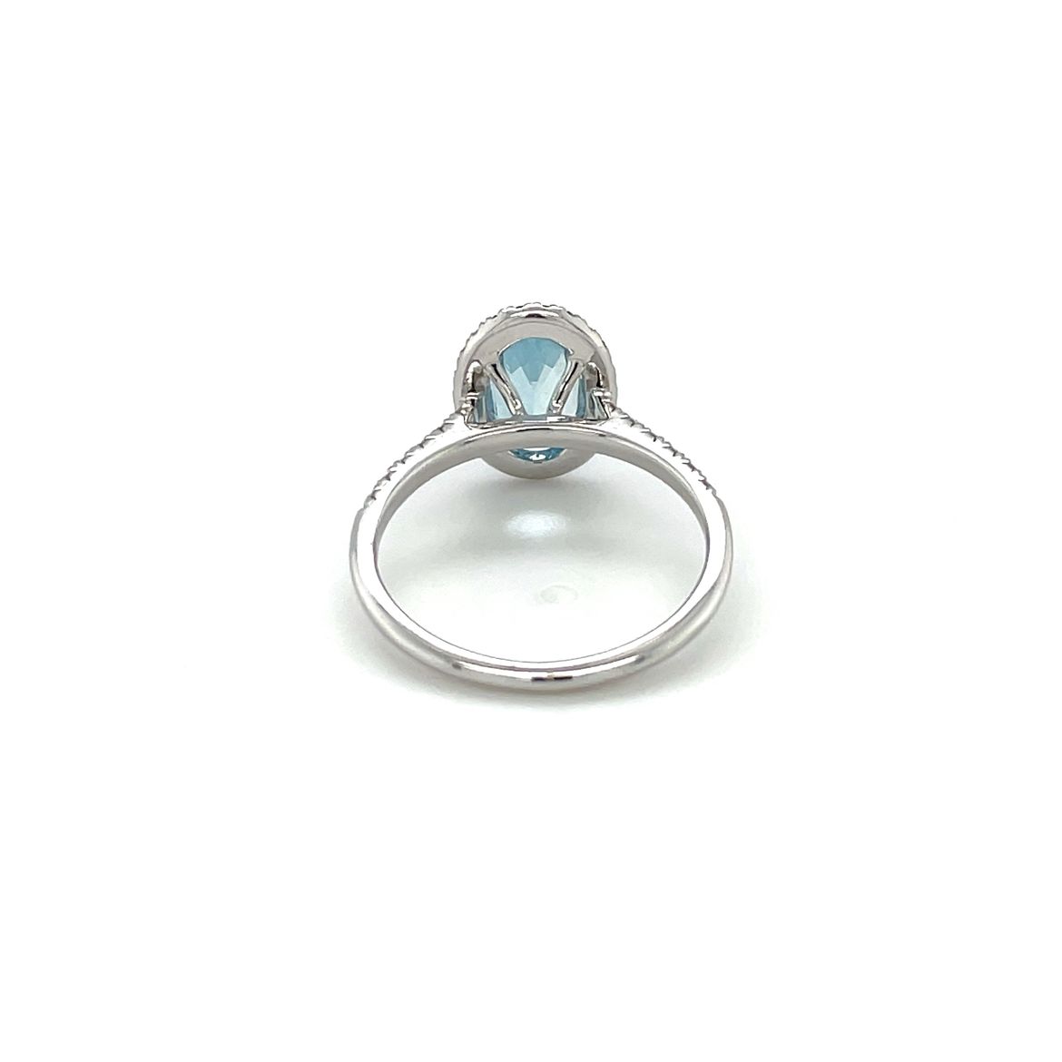 18ct White Gold Aquamarine & Diamond Cluster Ring