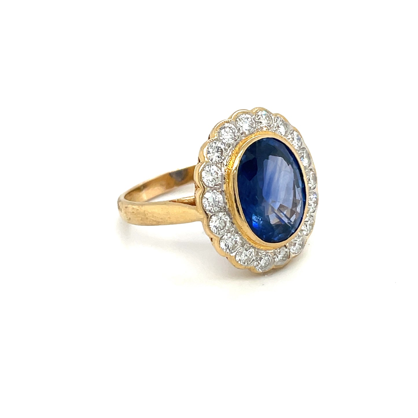 Yellow Gold Large Sapphire & Diamond Rub-over Cluster Ring