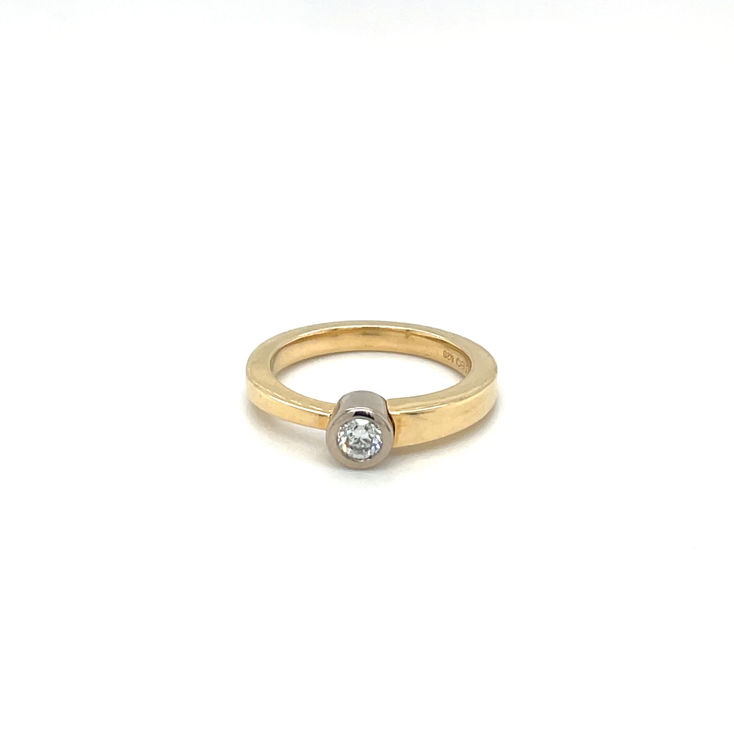 18ct Yellow & White Gold Asymmetrical Diamond Solitaire Ring