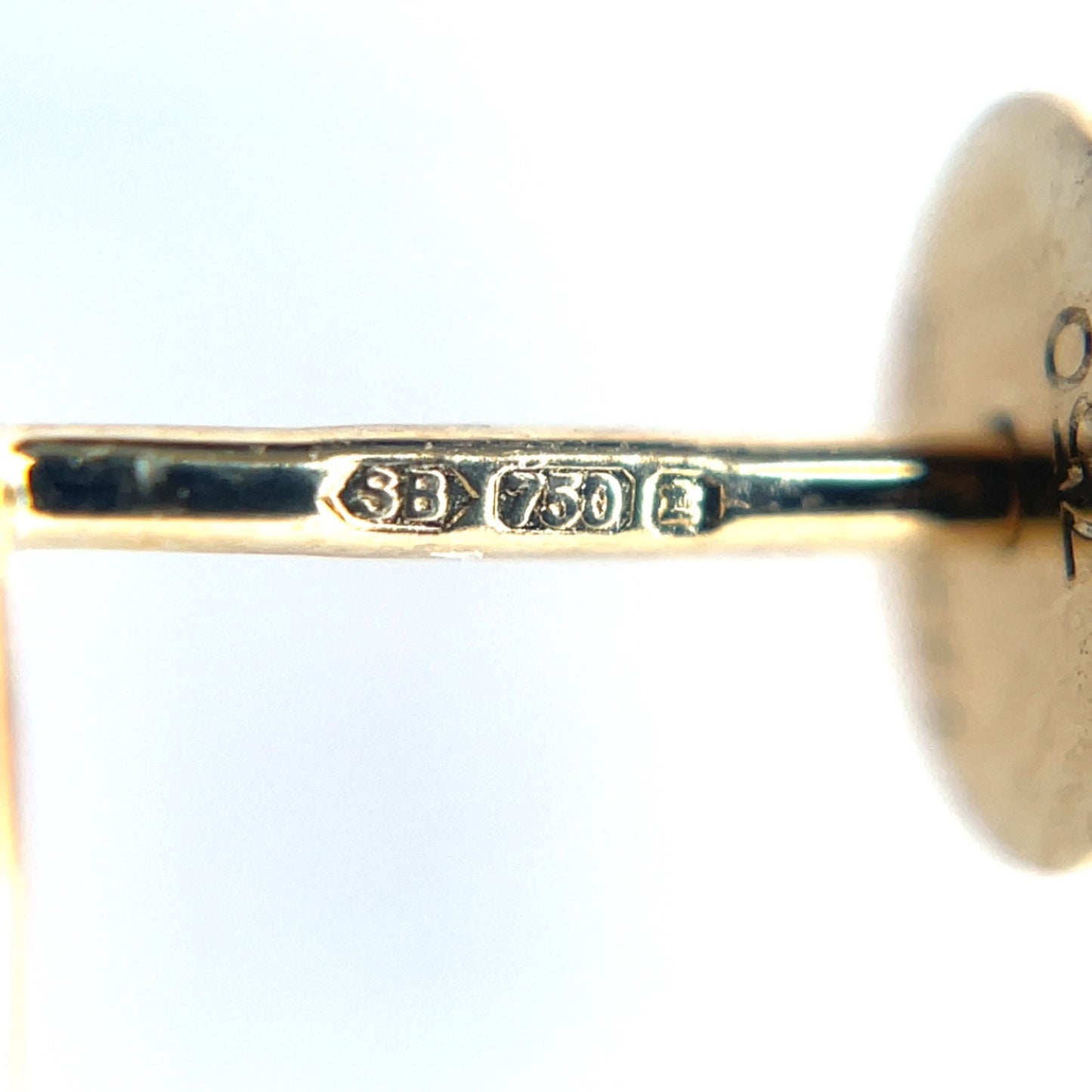 18ct Yellow Gold Rainbow Stud Earrings