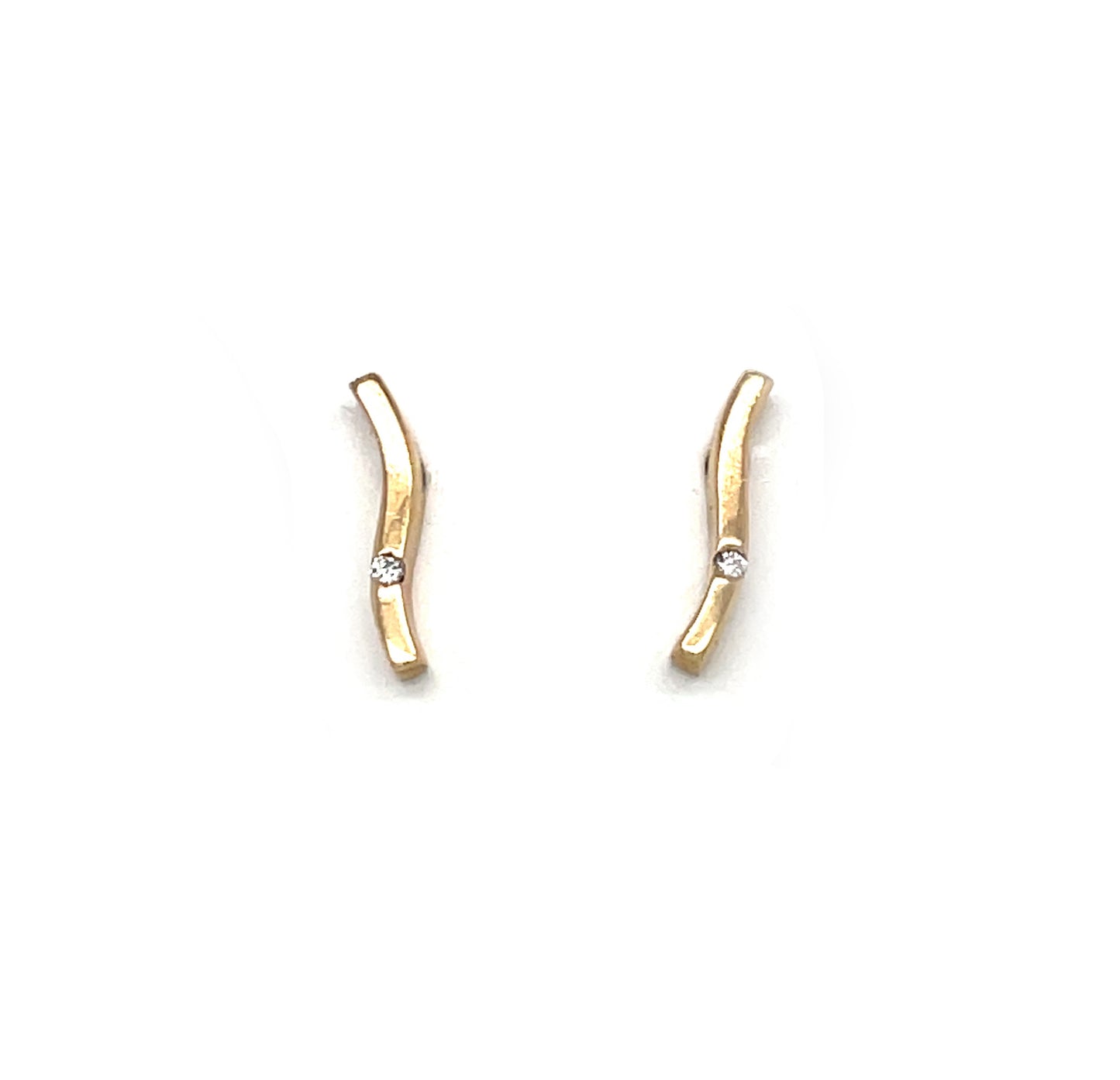9ct Yellow Gold Diamond Bar Studs