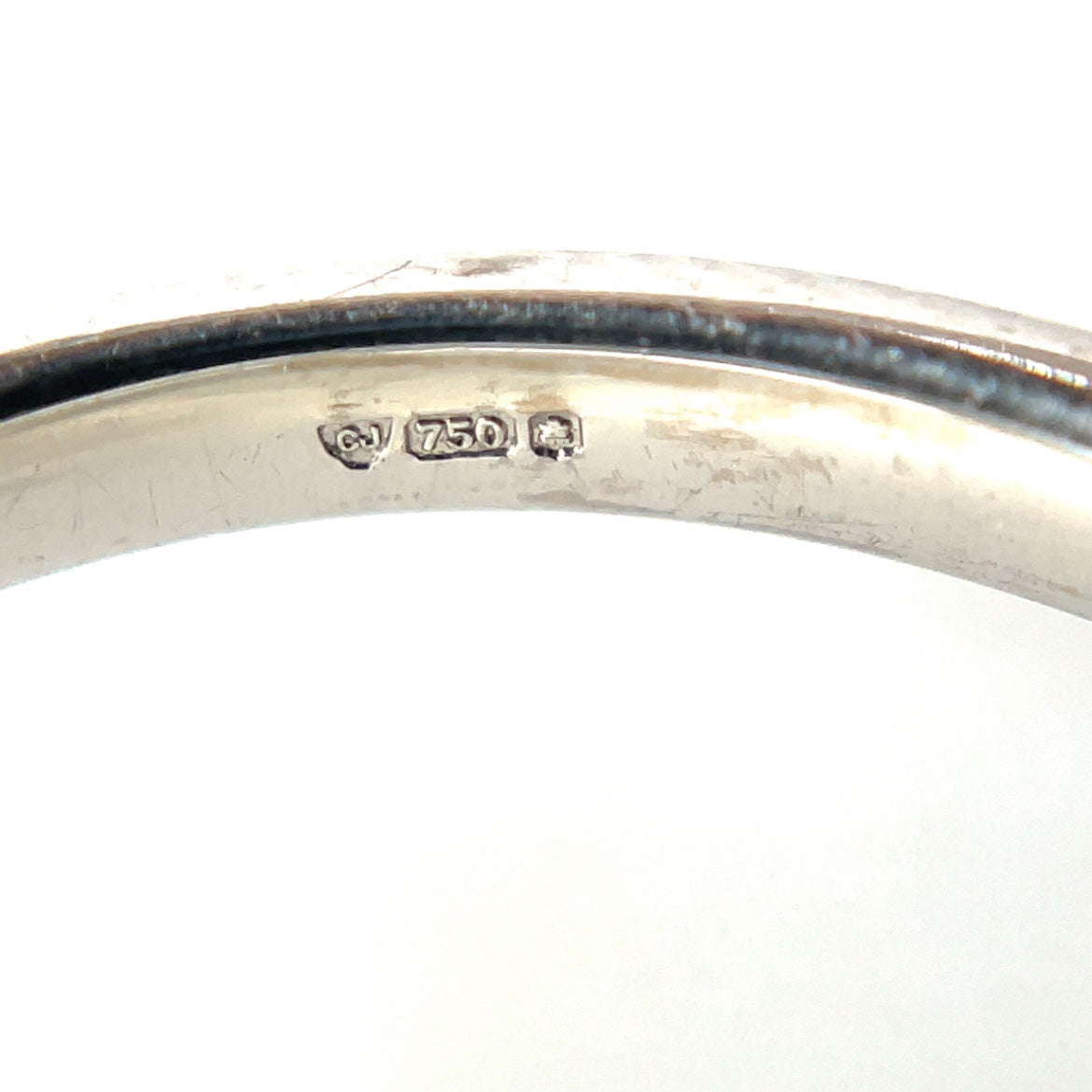 18ct White Gold Three Stone Diamond Ring