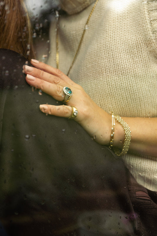 Bangles vs Bracelets: Understanding the Difference