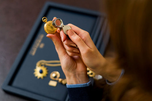 Vintage and Antique jewellery- what's the difference?