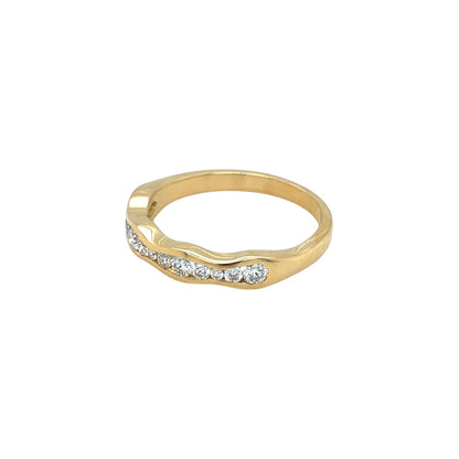 18ct Yellow Gold Diamond Wave Half Eternity Ring (O1/2)