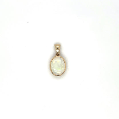 9ct Yellow Gold Opal Pendant