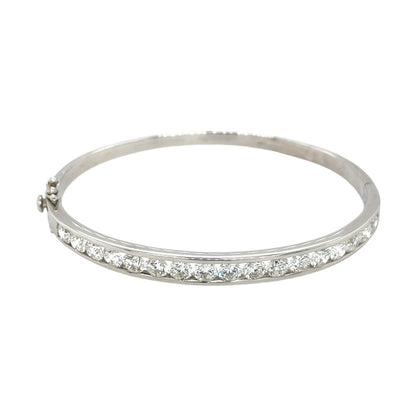 18ct White Gold Diamond Bangle