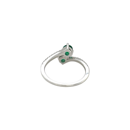 18ct White Gold Emerald & Diamond Crossover Twist Ring (N)