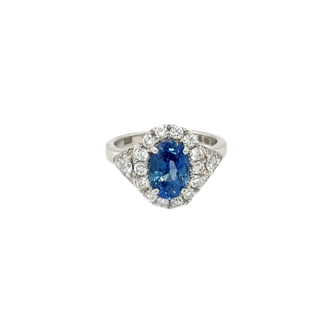 18ct White Gold Oval Sapphire & Diamond Cluster Ring (L1/2)