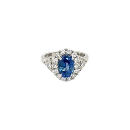 18ct White Gold Oval Sapphire & Diamond Cluster Ring (L1/2)