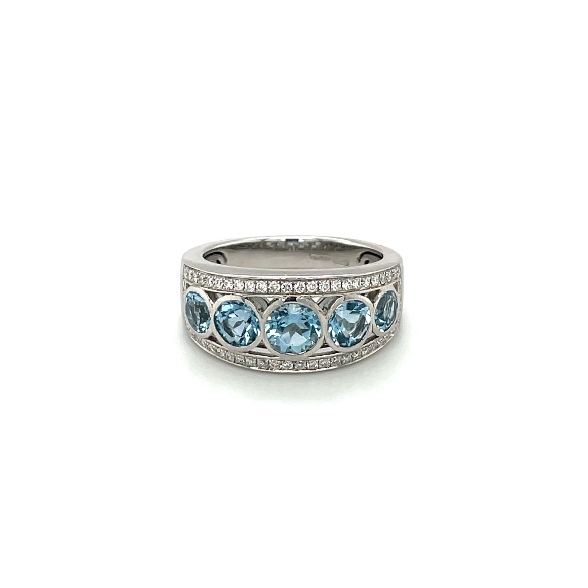 Platinum Aquamarine & Diamond Dress Ring