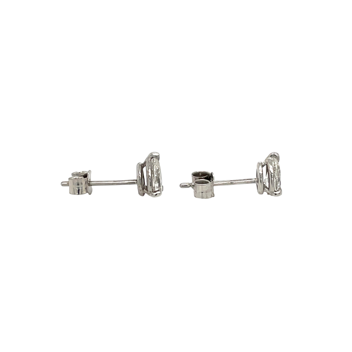 18ct White Gold Pear-Cut Diamond Stud Earrings
