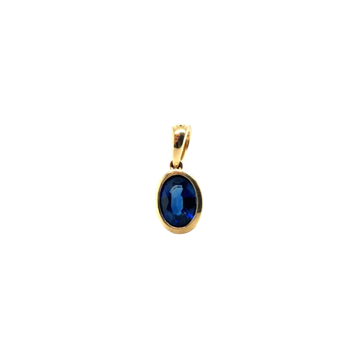 18ct Yellow Gold Oval Sapphire Pendant