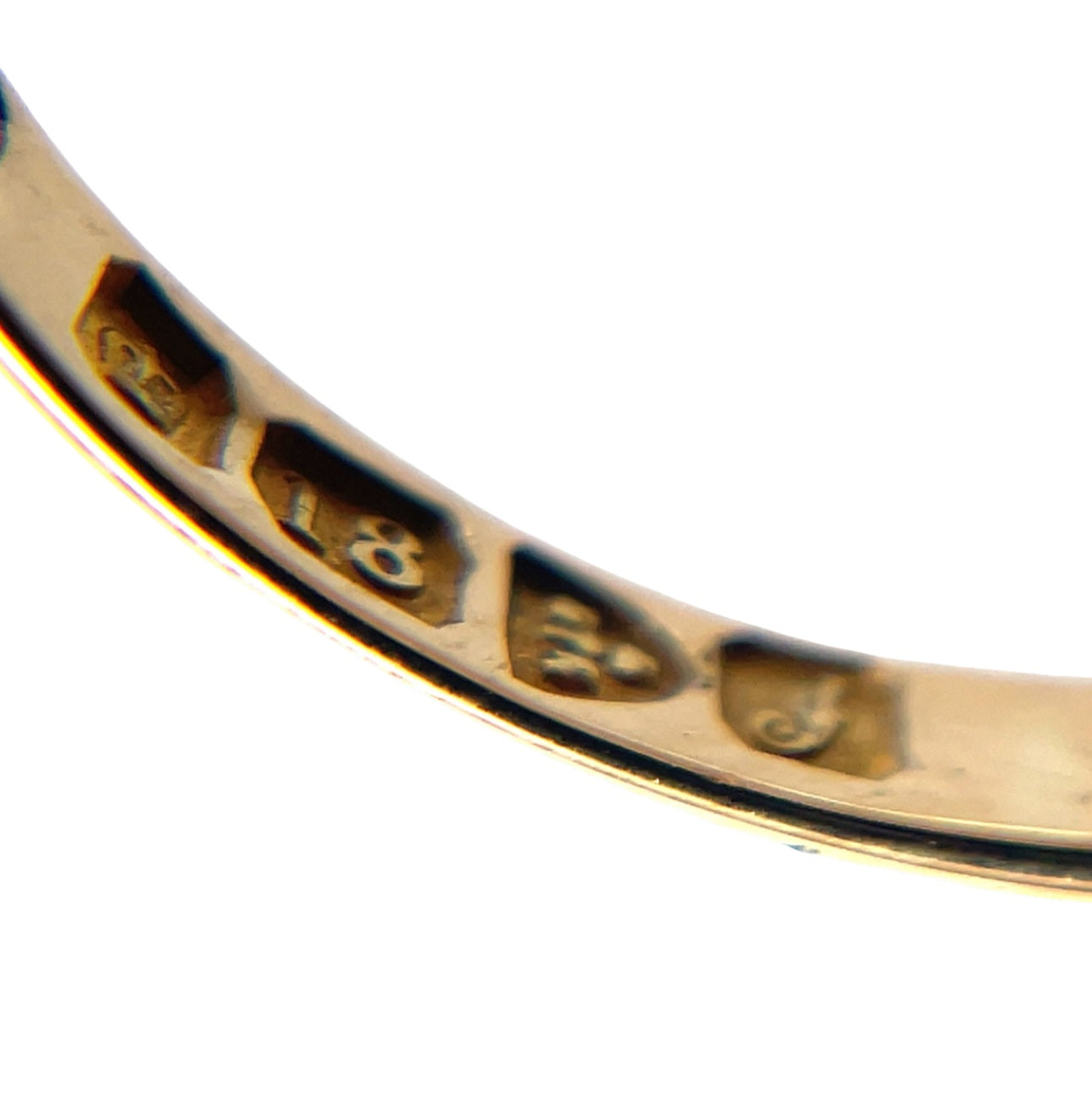 18ct Yellow Gold Graduated Diamond Five-Stone Ring (O)