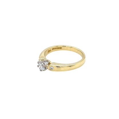 18ct Yellow Gold Diamond Solitaire Ring with Shoulder Detail (I1/2)