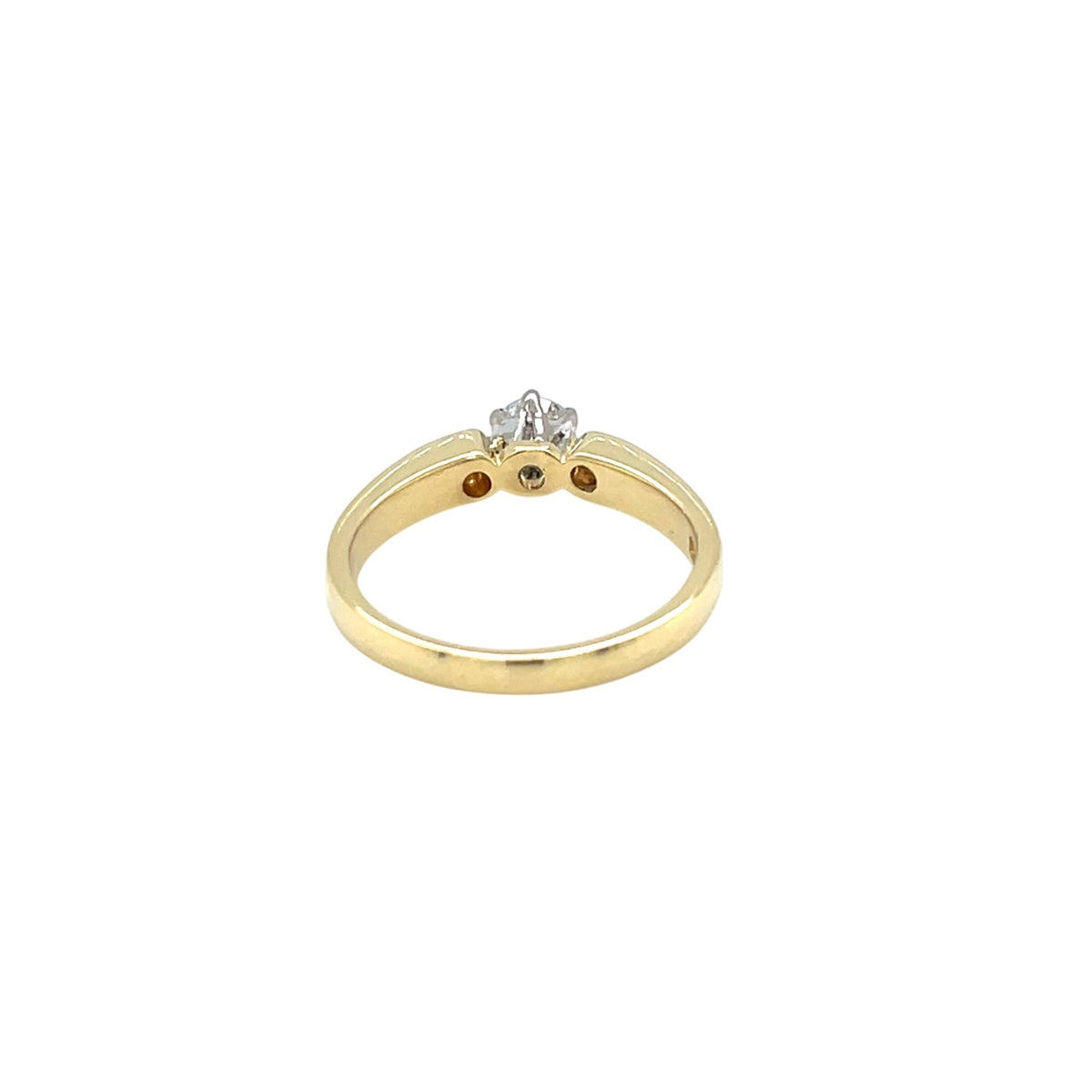 18ct Yellow Gold Diamond Solitaire Ring with Shoulder Detail (I1/2)