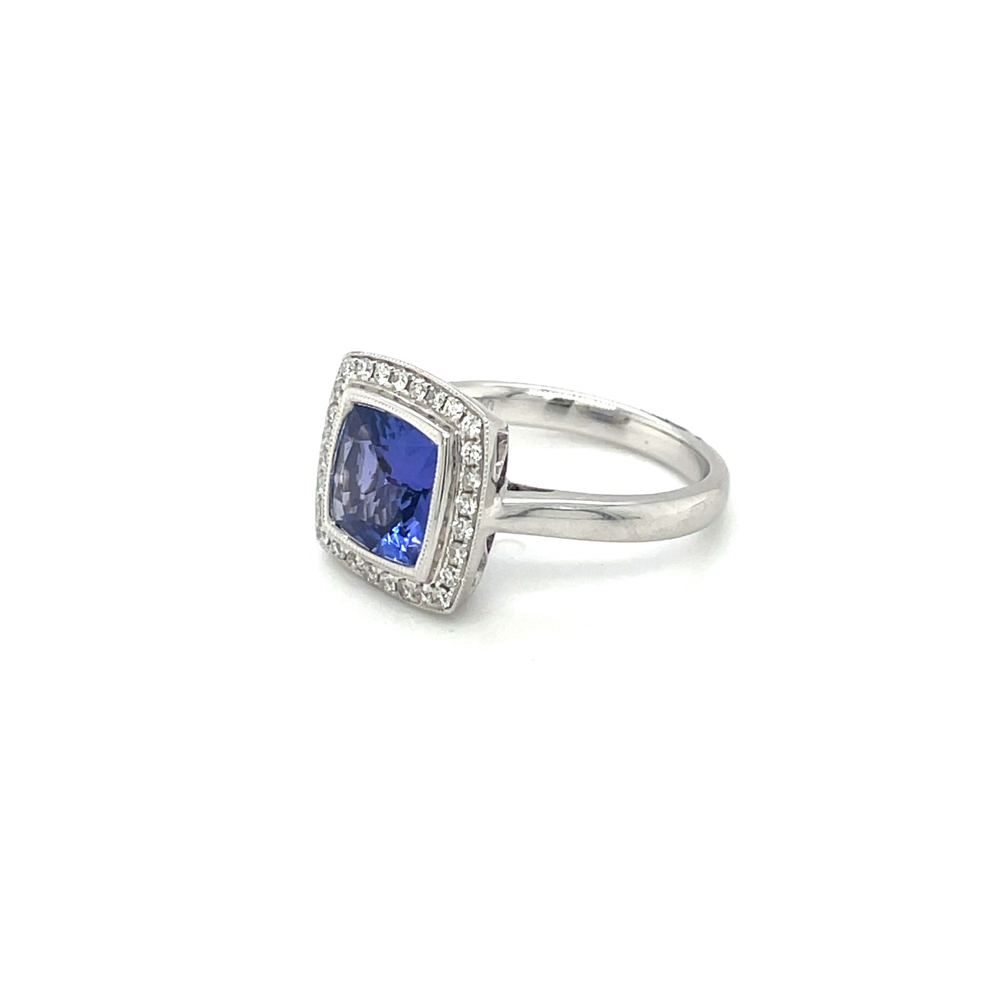 18ct White Gold Tanzanite & diamond Cluster Ring