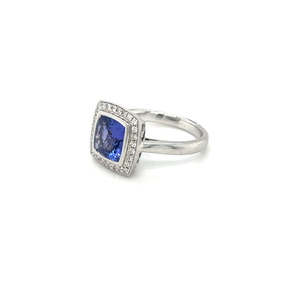 18ct White Gold Tanzanite & diamond Cluster Ring