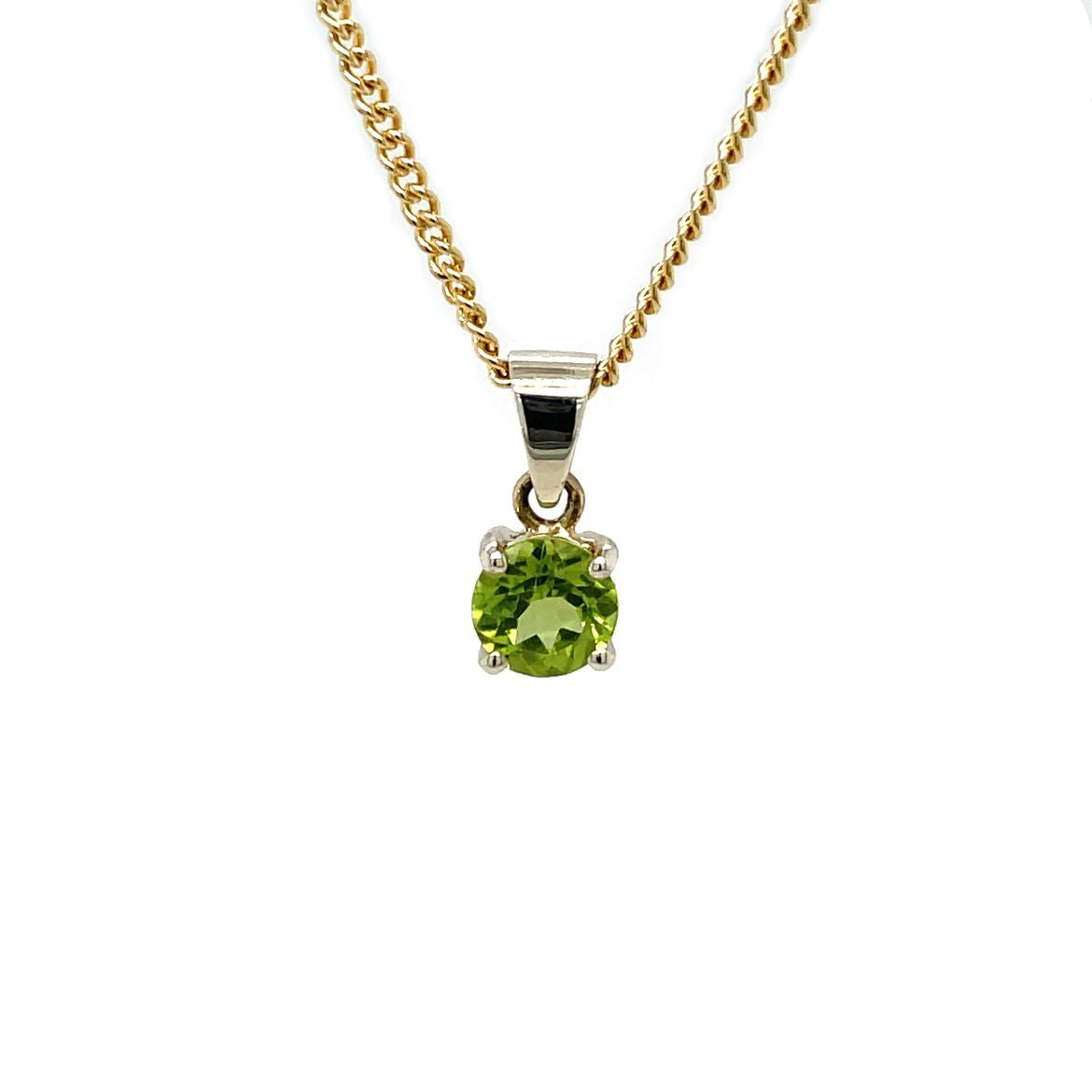 9ct White Gold Peridot Pendant