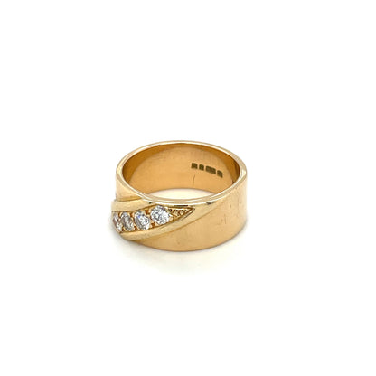 18ct Yellow Gold Diamond Wedding Ring