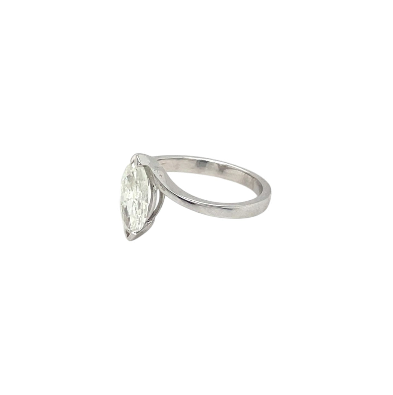 18ct White Gold Marquise Diamond Solitaire Ring (M)