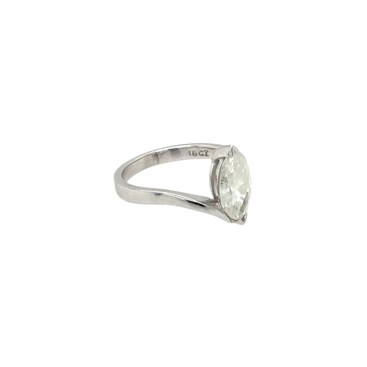 18ct White Gold Marquise Diamond Solitaire Ring (M)