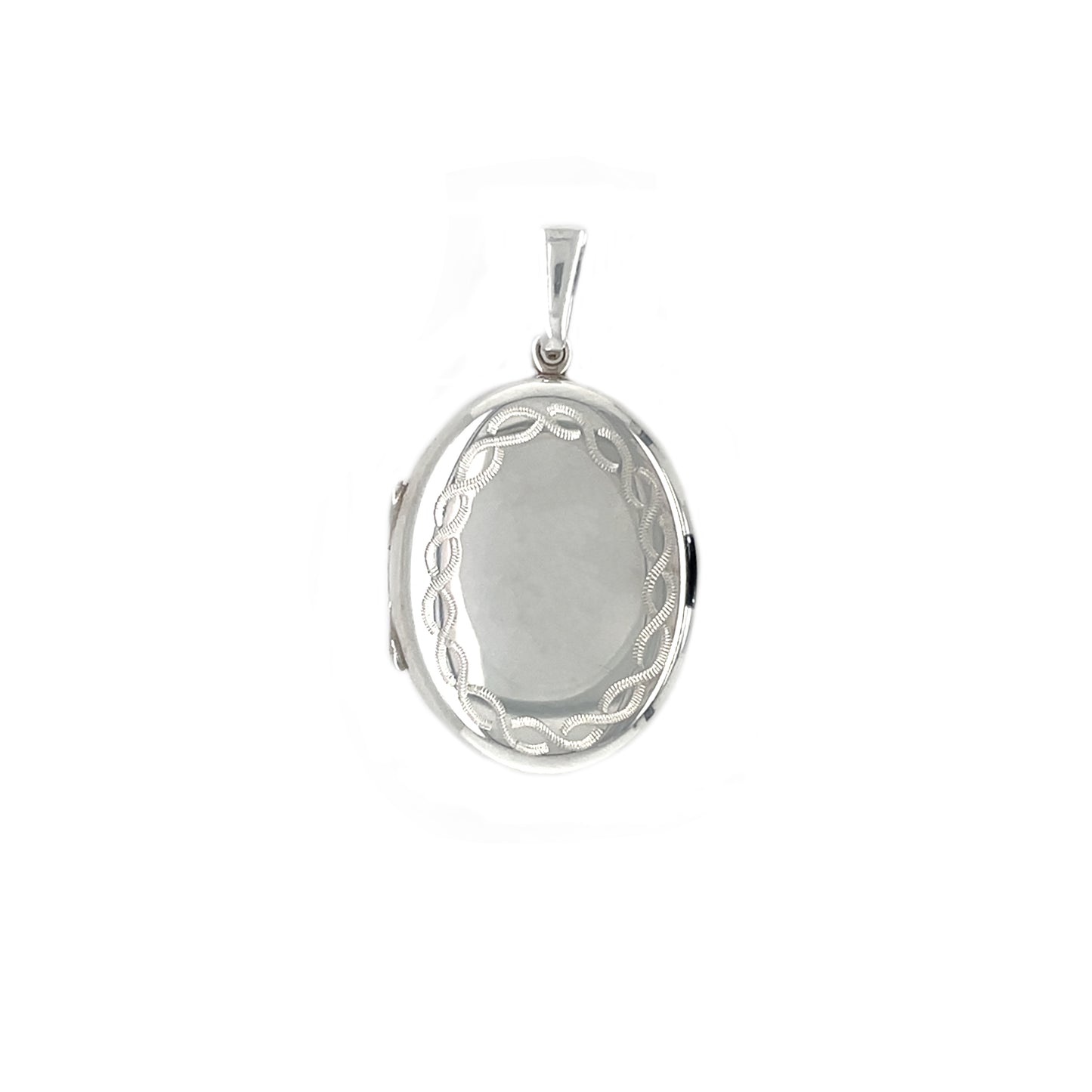 Silver Celtic Knot Oval Locket Pendant (26x20mm) & Chain (16-18")