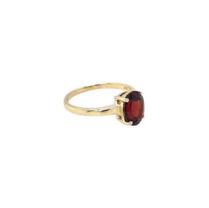 9ct Yellow Gold Garnet Solitaire Ring (N)