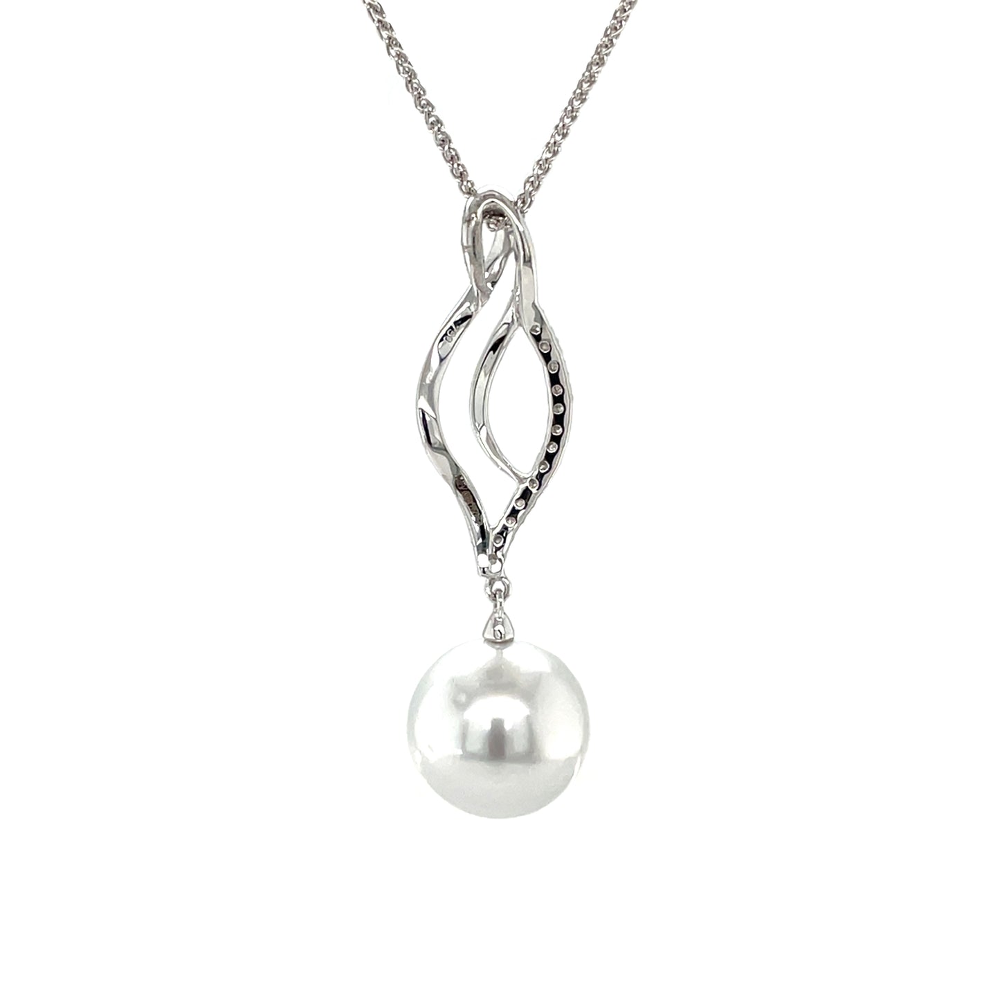 18ct White Gold South Sea Pearl & Diamond Pendant