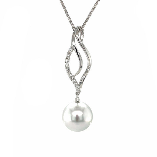 18ct White Gold South Sea Pearl & Diamond Pendant