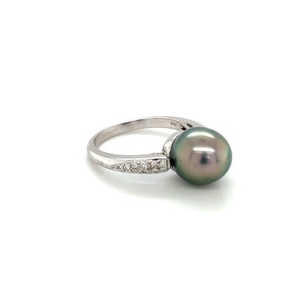 18ct White Gold Tahitian Pearl & Diamond Ring