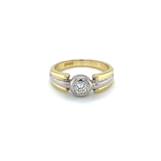 18ct Yellow & White Gold Diamond Solitaire Ring (N)
