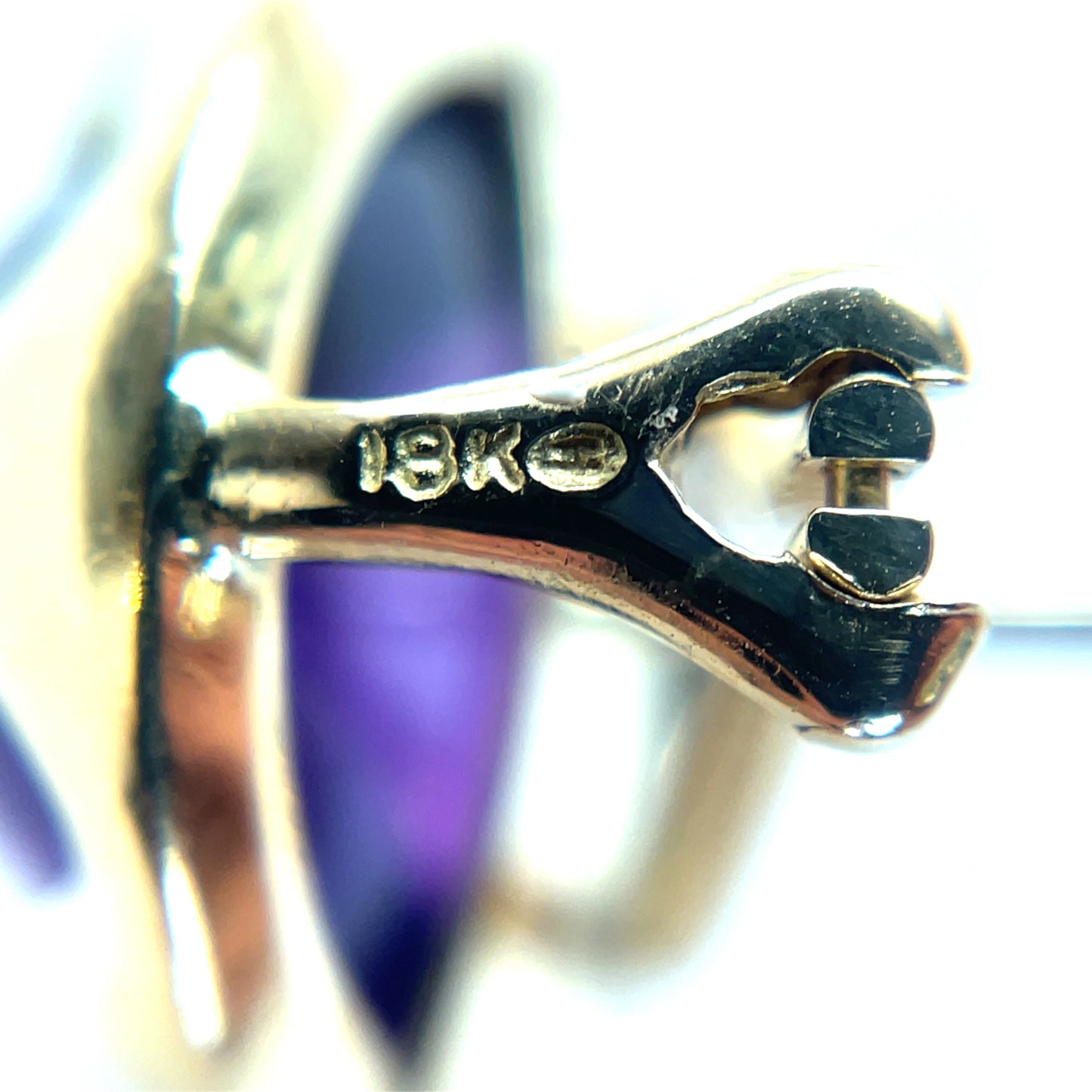 18ct Yellow Gold Amethyst Cabochon Earrings