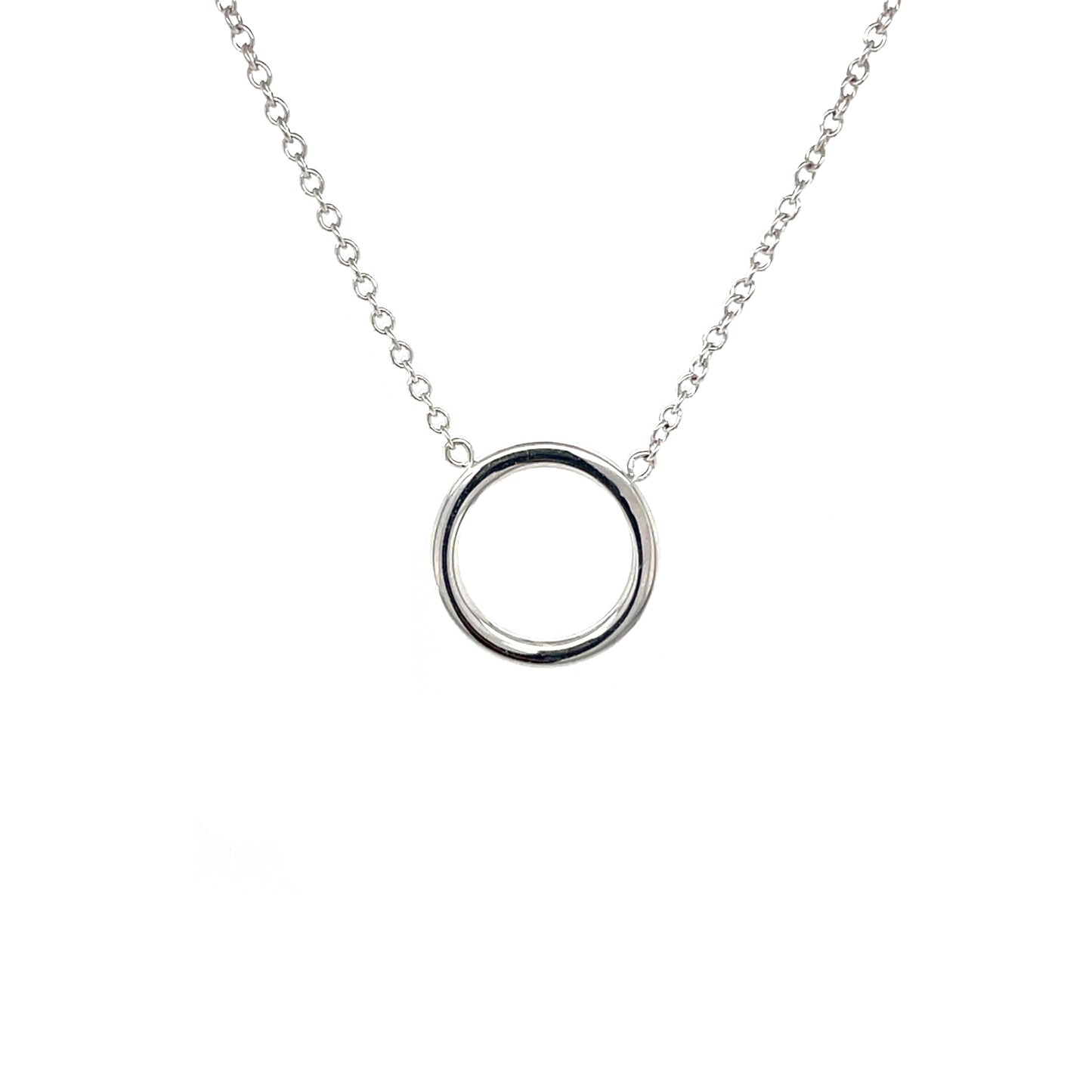9ct White Gold Circle Pendant & Chain