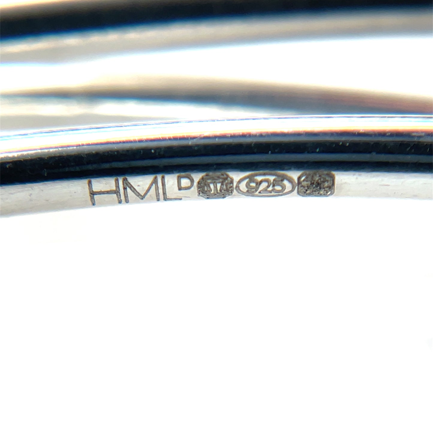 Silver Hammered Round Bangle (6mm)