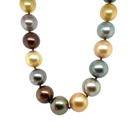 18ct White Gold Diamond & South Sea Pearl Necklace