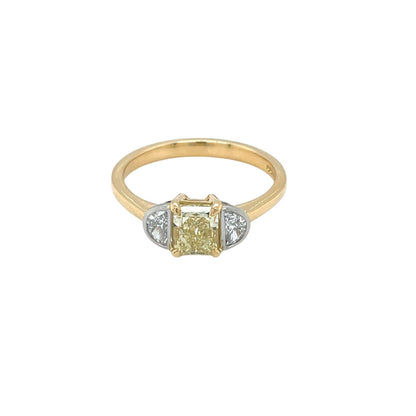 18ct Yellow Gold Yellow Diamond Three Stone Ring (O)