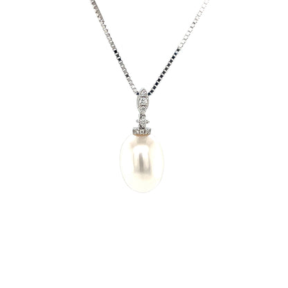 18ct White Gold Pearl & Diamond-Set Pendant