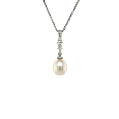 9ct White Gold Freshwater Pearl & Diamond Pendant