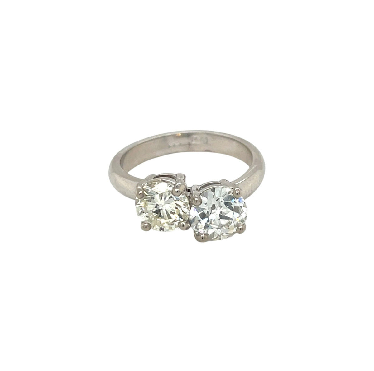 18ct White Gold Two Stone Diamond Ring (L)
