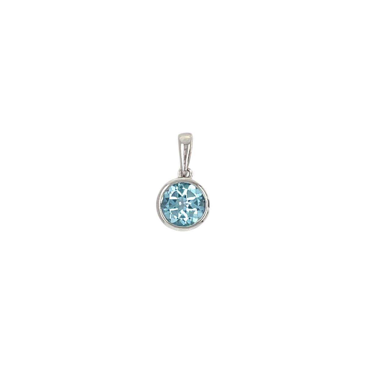 9ct White Gold Round Blue Topaz Pendant