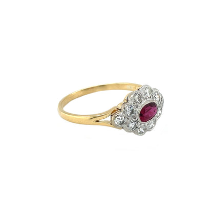 18ct Yellow Gold Oval-Cut Ruby & Diamond Horizontal Cluster Ring (Y)