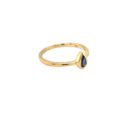 18ct Yellow Gold Pear-Shaped Sapphire Ring (M)
