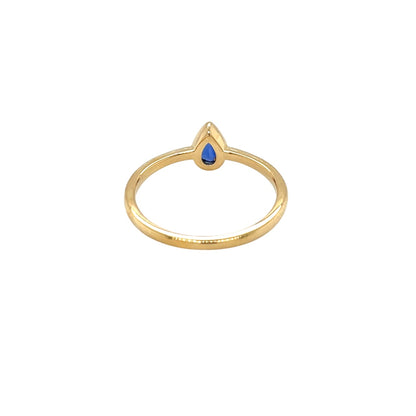 18ct Yellow Gold Pear-Shaped Sapphire Ring (M)